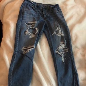 American Eagle tomgirl jeans